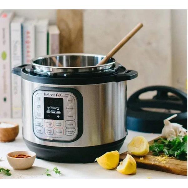 Poza Multicooker Instant Pot Duo 6, 1000 W, 14 programe presetate, 5.7 L, Capac detasabil, Functie manuala (Negru/Argintiu) - imagine mare 10