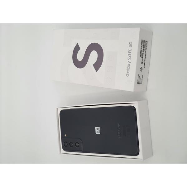 Poza Telefon Mobil Samsung Galaxy S21 FE, Procesor Qualcomm SM8350 Snapdragon 888 5G Octa-Core, Dynamic AMOLED 2X 6.4", 6GB RAM, 128GB Flash, Camera Tripla 12 + 8 + 12 MP, Wi-Fi, 5G, Dual SIM, Android (Gri) - imagine 2